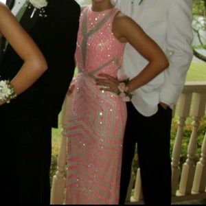 Beautiful pink and nude prom dress❤️🌟